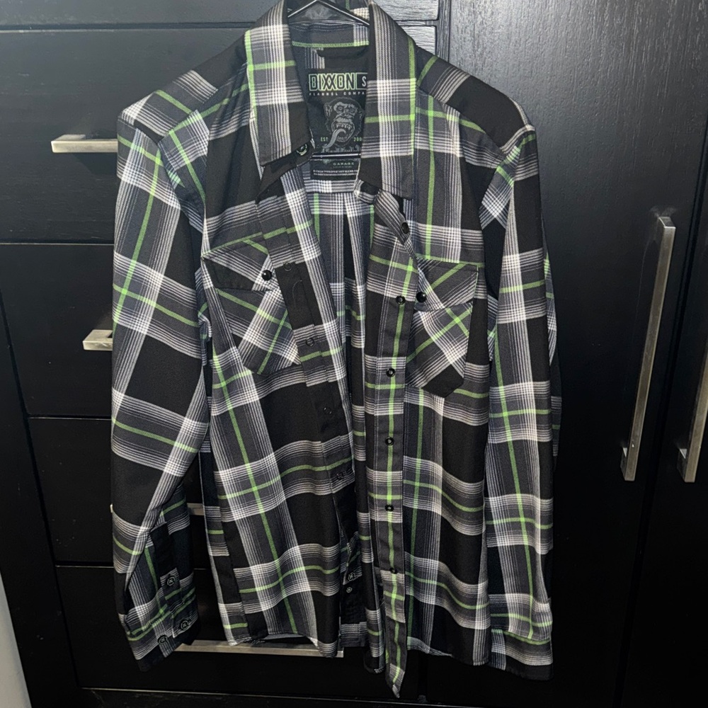 DIXXON Men's Plaid Shirt Jacket in Black and Green